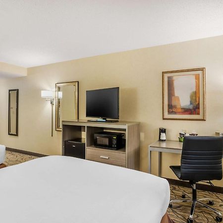 Best Western Danville Inn Экстерьер фото