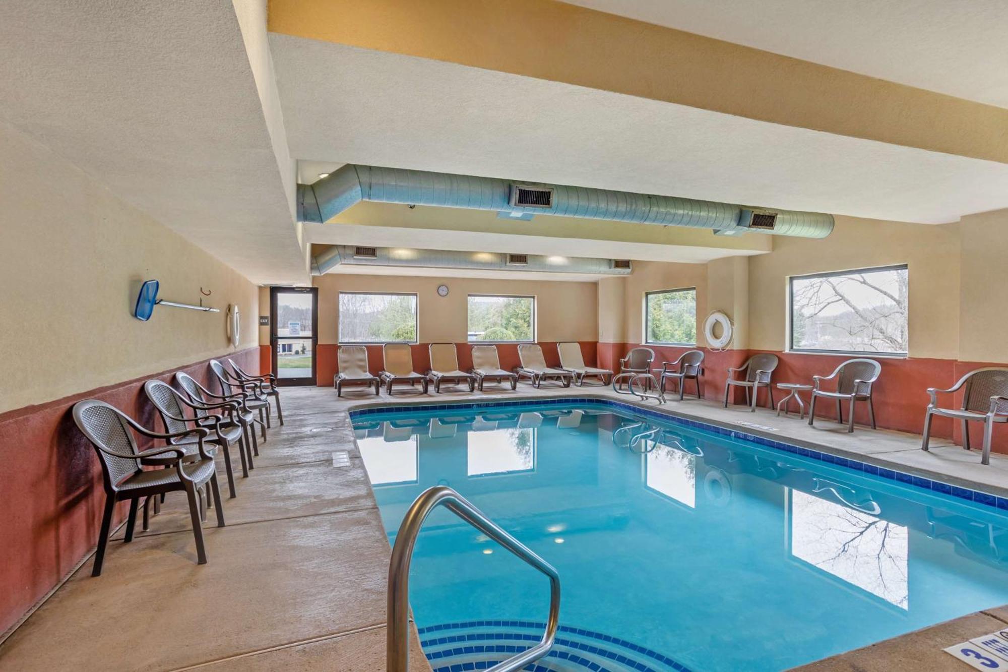 Best Western Danville Inn Экстерьер фото